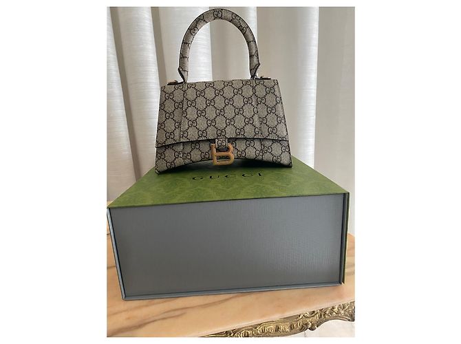 Gucci x Balenciaga Hourglass The Hacker Project misura piccola Beige - vista 3
