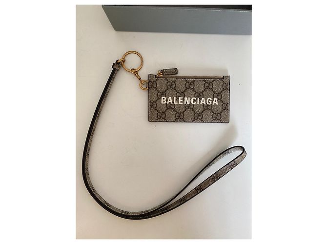 Gucci x Balenciaga Tarjetero con correa GG Supreme Monogram Logo Beige Ebony - vista 4