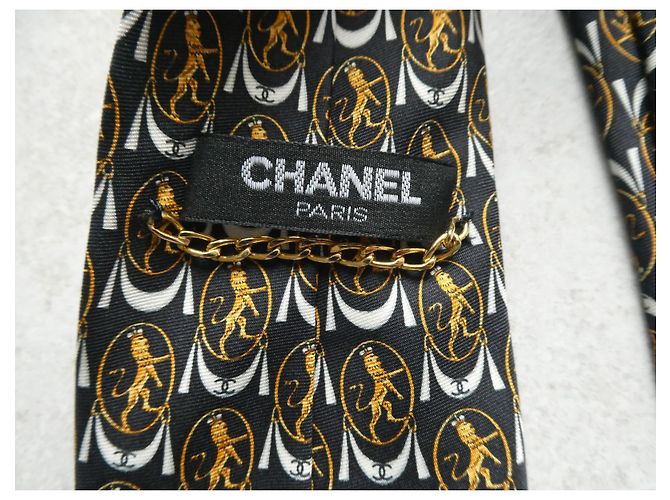nueva corbata chanel nunca usada con su caja Negro - vista 5