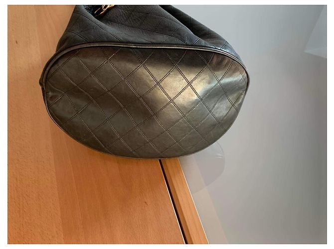 2.55 Borsa a secchiello Chanel in pelle nera Nero - vista 10
