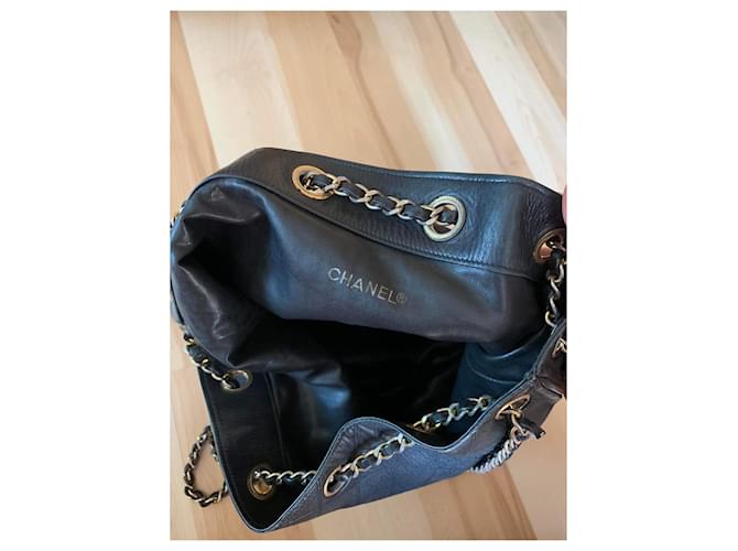 2.55 Borsa a secchiello Chanel in pelle nera Nero - vista 3
