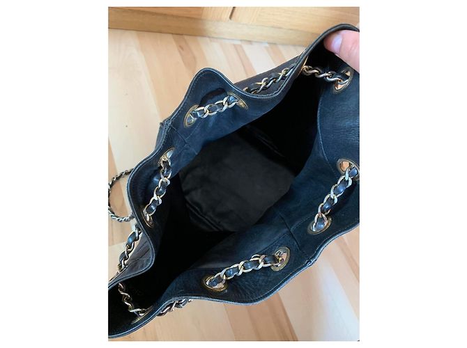 2.55 Borsa a secchiello Chanel in pelle nera Nero - vista 5
