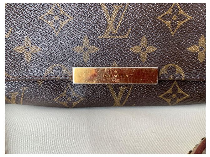 Eva Bolso de mano Louis Vuitton Favorite MM Cuero Bronce - vista 2