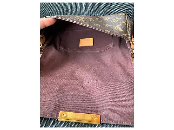 Eva Bolso de mano Louis Vuitton Favorite MM Cuero Bronce - vista 5