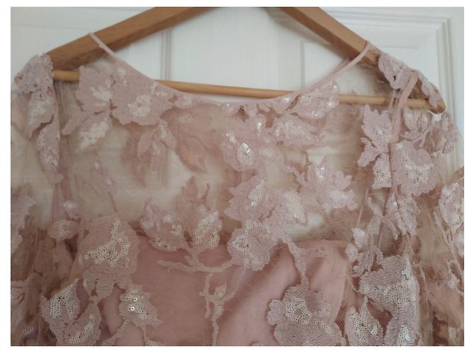 Vera Wang Spitzen- und Paillettenkleid in Blassrosa Pink - Ansicht 7