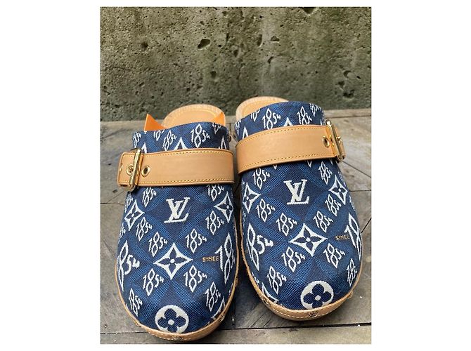 Sublime new Louis Vuitton clogs in box 37 Collection 1854 White Blue - view 2