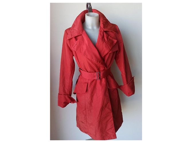 Gianfranco Ferre Vintage GFF Ferré Roter wasserdichter Trenchcoat - Ansicht 6