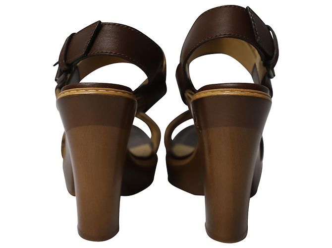Tacchi Lanvin in legno in pelle marrone - vista 4