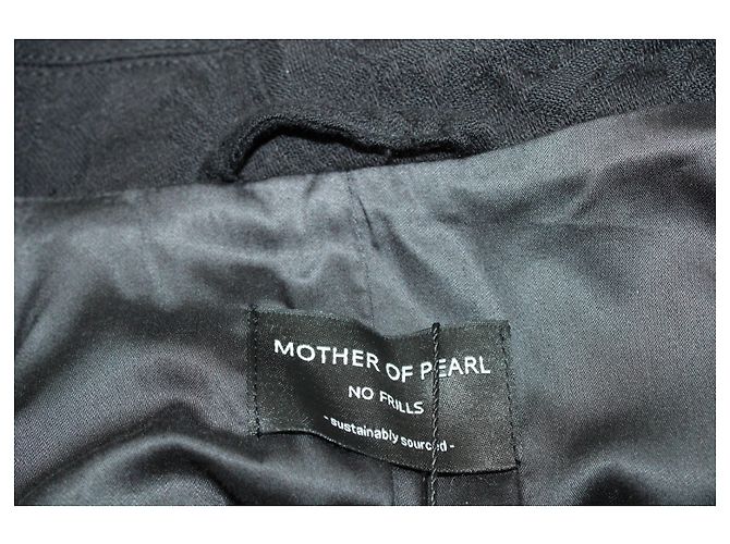 Autre Marque Mit Perlmutt gefütterte, einreihige Jacke aus schwarzer Bio-Baumwolle - Ansicht 4