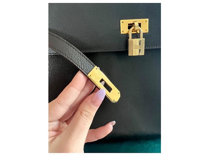 Hermès Kelly 32 Marrone cioccolato Gold hardware - vista 10
