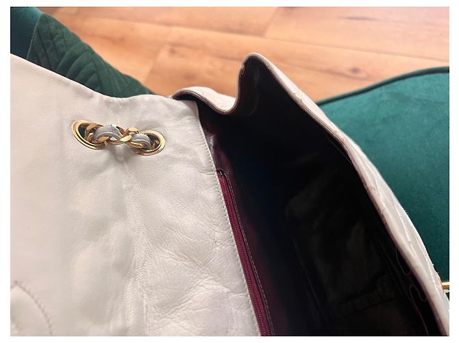 Timeless Chanel Aba com o logo Maxi clássico Branco Gold hardware - vista 13
