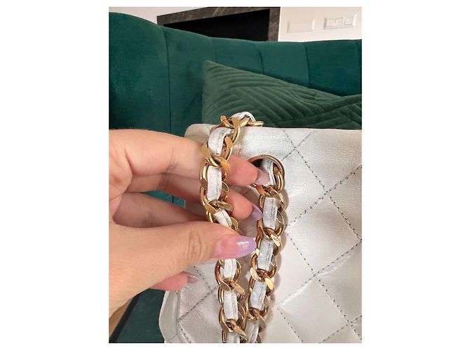 Timeless Chanel Aba com o logo Maxi clássico Branco Gold hardware - vista 15