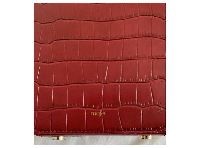 Borsa rotonda Maje in pelle goffrata cocco rossa Rosso Gold hardware - vista 4