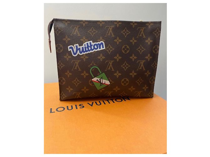 Keepall Louis Vuitton clutch 26 Monogram limited series patches Brown - view 2