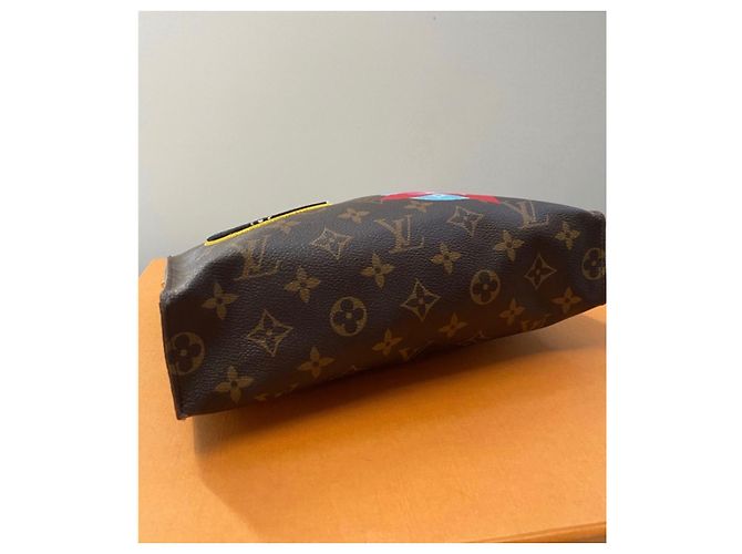 Keepall Louis Vuitton clutch 26 Monogram limited series patches Brown - view 4