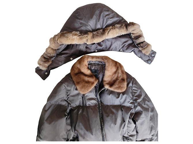 Chaqueta de Plumas Weekend Max Mara Capucha de Pelo de Conejo Marrón Oscuro - vista 15