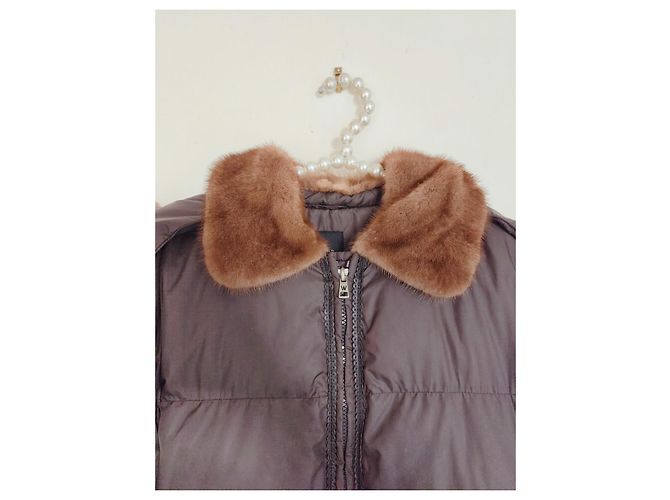 Chaqueta de Plumas Weekend Max Mara Capucha de Pelo de Conejo Marrón Oscuro - vista 2