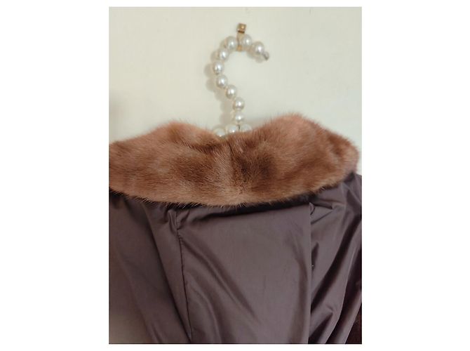 Chaqueta de Plumas Weekend Max Mara Capucha de Pelo de Conejo Marrón Oscuro - vista 6
