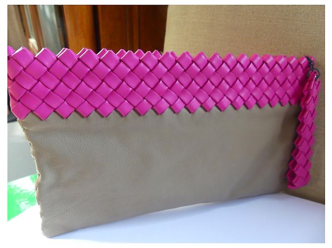 Pochette Bottega Veneta Intrecciato in pelle rosa e grigio - vista 4