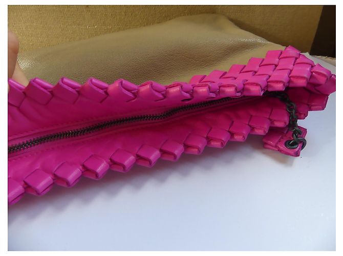 Pochette Bottega Veneta Intrecciato in pelle rosa e grigio - vista 6