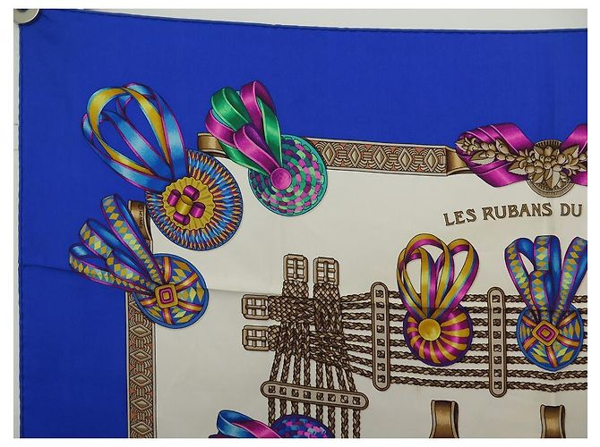 Hermès HERMES SCIARPA I NASTRI DEL CAVALLO METZ CARRE 90 SETA SCIARPA IN SETA BLU - vista 2