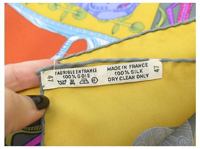 Hermès SCIARPA QUADRATA HERMES TORANA 90 SCIARPA CM ANNIE FAIVRE IN SETA GIALLA Giallo - vista 11