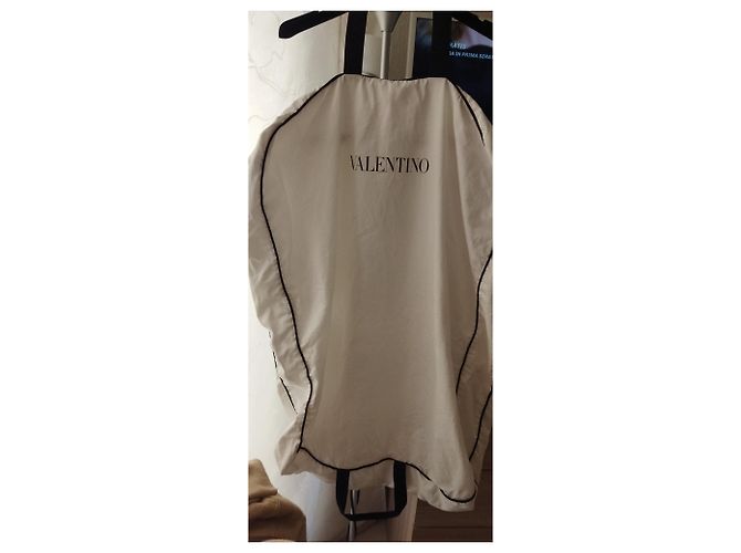 Valentino Kurze Pelzjacke aus Silberfuchs Grau - Ansicht 7