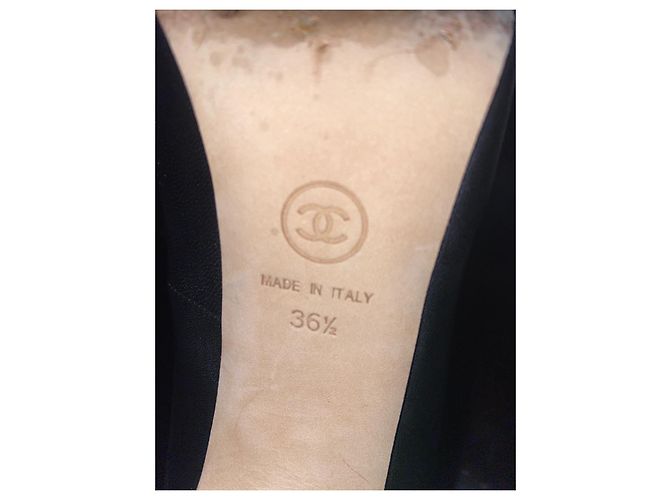 Décolleté Chanel in pelle d'agnello nera Nero - vista 4
