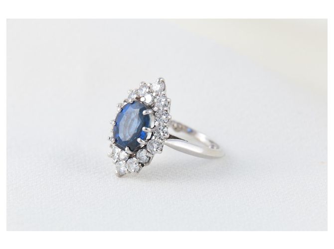 Anello marquise vintage in oro bianco 18k zaffiri e diamanti Blu - vista 2