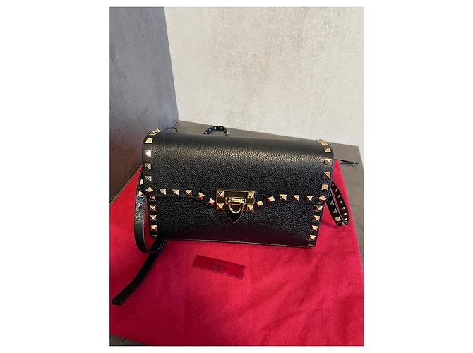 Valentino Garavani BORSA A TRACOLLA SMALL ROCKSTUD GRAINY in pelle di vitello Nero - vista 5
