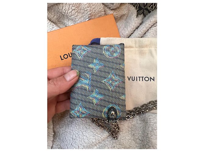 Collana con ologramma Kirigami LV Pop limitata di Louis Vuitton Blu - vista 4
