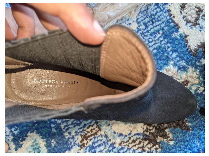 Bottega Veneta Stivaletti in camoscio con elastici laterali Nero - vista 10