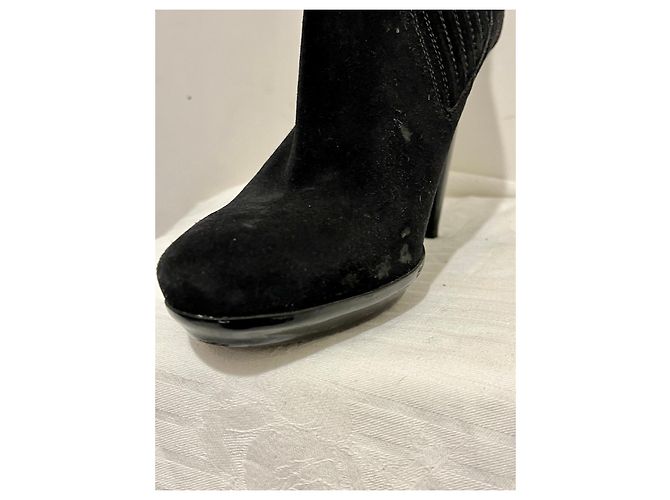 Bottega Veneta Stivaletti in camoscio con elastici laterali Nero - vista 9