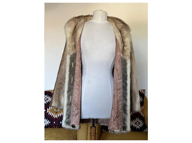Abrigo de piel de visón Christian Dior beige - vista 4