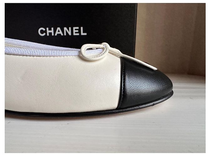 Bailarinas Chanel de piel blanca talla 38 Blanco - vista 10