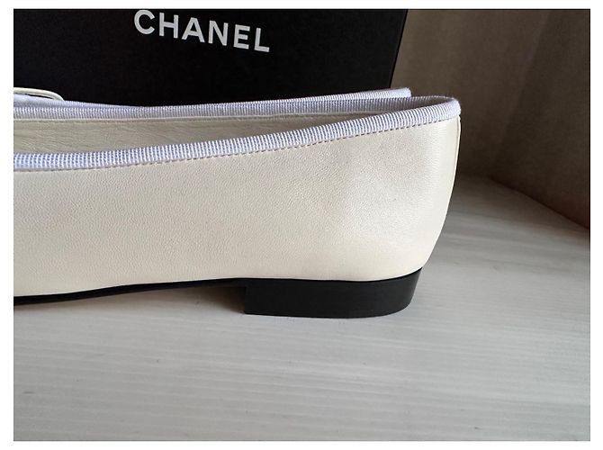 Bailarinas Chanel de piel blanca talla 38 Blanco - vista 17