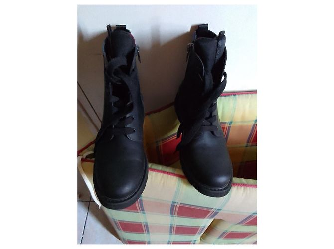 Botas Prada de piel de cordero negras Negro - vista 3