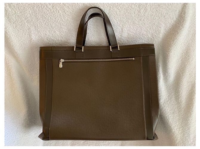 Louis Vuitton Cabas en cuir marron Kazbek - vue 2