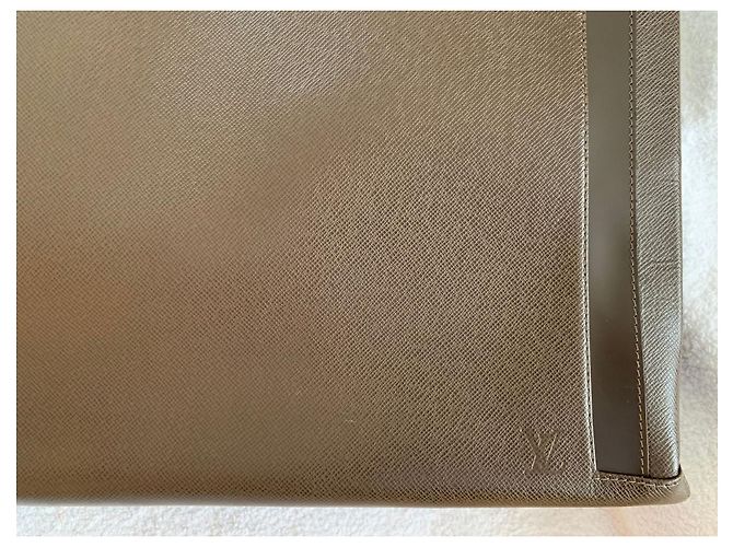Louis Vuitton Cabas en cuir marron Kazbek - vue 3