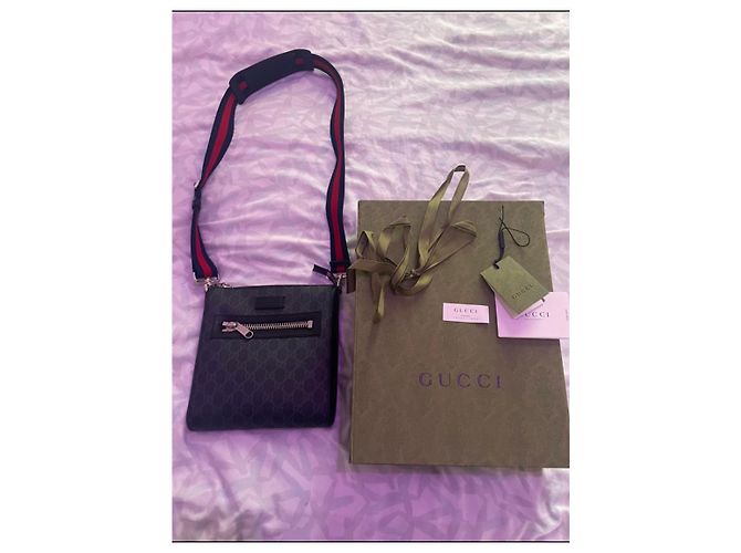 Marmont Borsa Gucci Saddlebag in pelle nera Nero - vista 2
