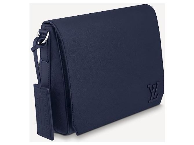 Louis Vuitton LV New messenger Aerogram blu - vista 3