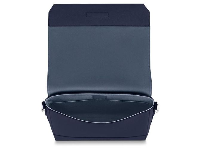 Louis Vuitton LV New messenger Aerogram blu - vista 4
