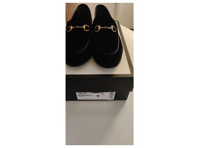 Mocassini Gucci in velluto nero - vista 4