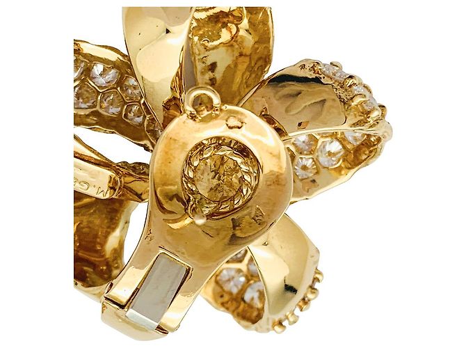 M. GERARD Importanti clip orecchini M.Gérard, "Fleurs", oro giallo e diamanti. - vista 3