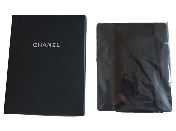 Chanel Black Tights with CC logos Fall-Winter 2020-2021 - view 3