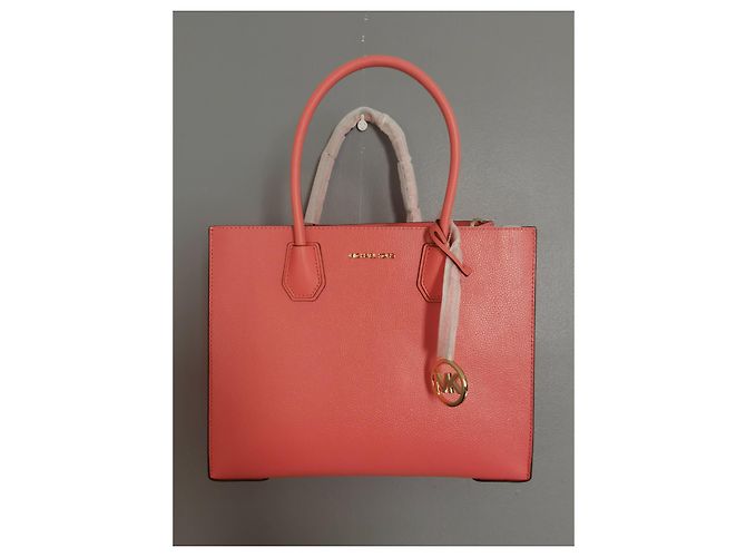 Borsa a mano Michael Kors Mercer in pelle rosa con finiture oro Gold hardware - vista 2