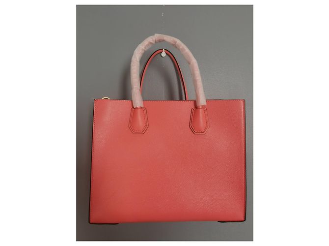 Borsa a mano Michael Kors Mercer in pelle rosa con finiture oro Gold hardware - vista 3