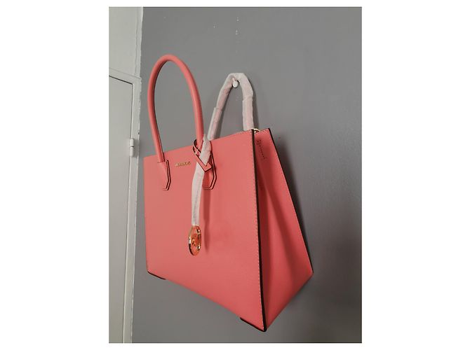 Borsa a mano Michael Kors Mercer in pelle rosa con finiture oro Gold hardware - vista 4