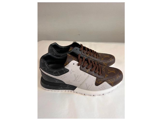 Louis Vuitton LV Run Away Trainer neu Monogramm - Ansicht 3