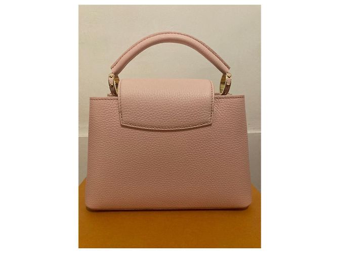 Louis Vuitton Capucines BB Borsa a mano rosa in pelle Taurillon - vista 5